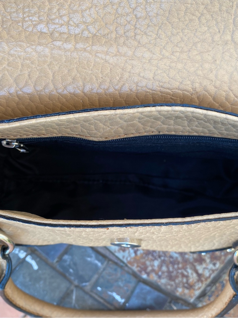 GUESS Vintage Y2K Mini Satchel with Silver G Accent - Picture 5 of 10